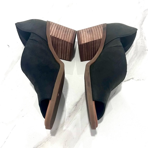 Lucky Brand Raheema Black Mules Versatile Leather Clogs 8M - Picture 7 of 7